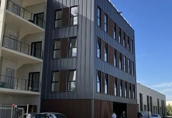 Vente bureaux Montluel, parking inclus, bâtiment neuf