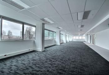 Location bureaux Paris 13 - Proche porte d'Ivry, métro et tram