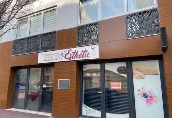 Local commercial à vendre Issy-les-Moulineaux - Proche RER C