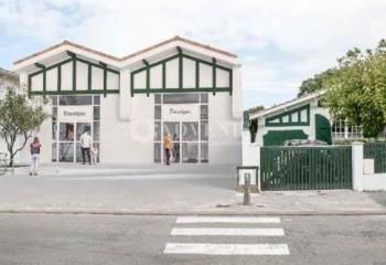 Local commercial à louer Lège-Cap-Ferret centre-ville