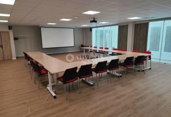 Location bureaux La Ville aux Dames - Proche centre-ville et autoroutes