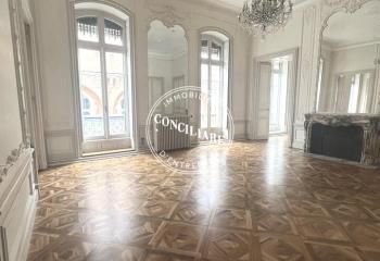 Location bureaux Toulouse hypercentre - Proche transports et commerces