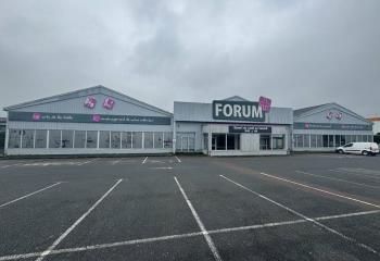 Local commercial à louer Carpiquet - Visibilité sur la 4 voies de Bayeux