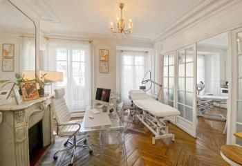 Location bureaux Paris 9 - Proche métro Saint-Lazare