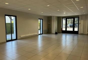 Location bureaux Veigné - Proximité D910 et Chambray-lès-Tours