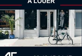 Local commercial à louer Saint-Nazaire centre-ville - Vitrine 4.8m