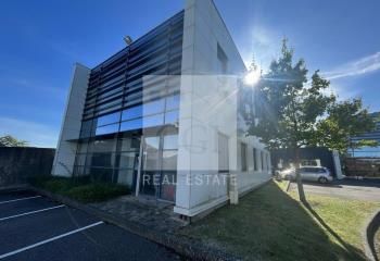 Location bureaux Champagne-au-Mont-d'Or - Proche M6 et bus