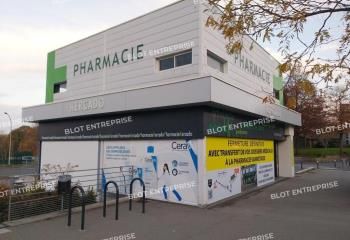 Location local commercial Vannes - Proche Kercado