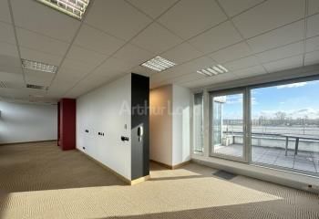 Vente bureaux Entzheim - Aéroport, autoroute et transports en commun