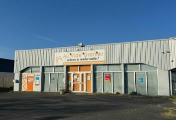 Local commercial à vendre Saint-Cyr-sur-Loire - Proche autoroutes