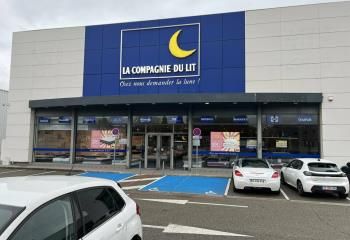Location local commercial Les Pennes-Mirabeau - Plan de Campagne