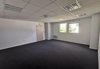 Location bureaux Saint-Brieuc - Proche bus et restaurants