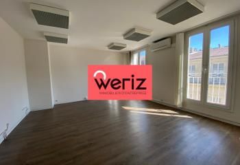 Location bureaux Marseille 6, proche Palais de Justice, métro Estrangin et bus