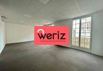 Location bureaux Vieux-Port Marseille 1, proche transports et autoroutes