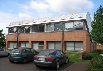 Location bureaux Villeneuve-d'Ascq - Parc de la Cimaise, bus et autoroutes