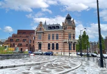 Vente bureaux Valenciennes - Centre-ville, parking public et jardin des Floralies