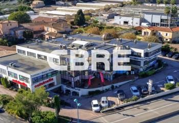 Location bureaux Antibes - Proche autoroute A8 et transports en commun