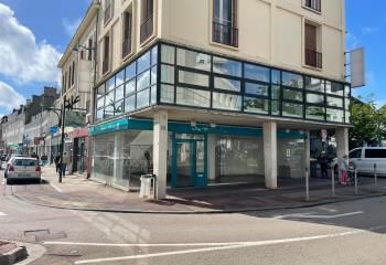 Local commercial à louer Vernon centre-ville - Vitrine d'angle