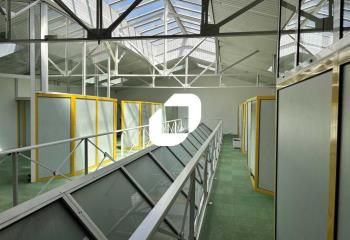 Location bureaux Bordeaux - Proximité Jardin Public, bus et tramway