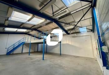 Cellule d'activité à louer Colombier-Saugnieu - Proche aéroport et autoroute