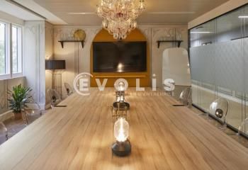 Bureaux privatifs Paris 8 - Métro Madeleine - Bus 52