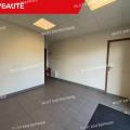 Location d'entrepôt de 334 m² à Bouaye - 44830 photo - 11