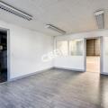 Location d'entrepôt de 1 436 m² à Saint-Ouen-l'Aumône - 95310 photo - 11