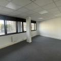 Bureau en vente de 93 m² à Courbevoie - 92400 photo - 3