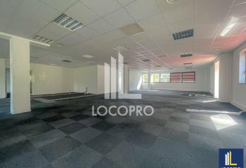 Location bureau Aix-en-Provence (13290) - 771 m²