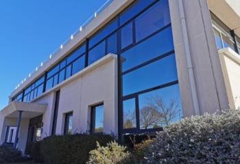 Location bureau Aix-en-Provence (13290) - 976 m² à Aix-en-Provence - 13100