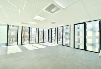 Location bureau Asnières-sur-Seine (92600) - 66 m²