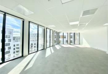 Location bureau Asnières-sur-Seine (92600) - 166 m²