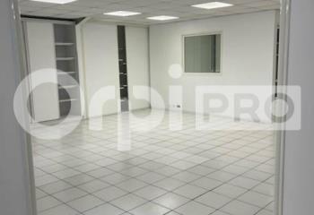 Location bureau Baie-Mahault (97122) - 120 m²