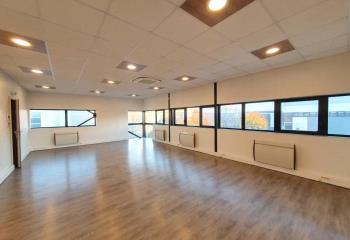 Location bureau Bailly-Romainvilliers (77700) - 56 m² à Bailly-Romainvilliers - 77700