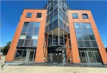 Location Bureaux 660.69 m² divisibles