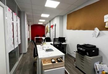 Location bureau Bordeaux (33000) - 70 m²