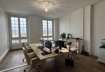 Location bureau Bordeaux (33000) - 96 m²