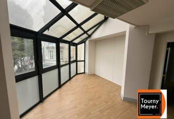 Location bureau Bordeaux (33300) - 131 m²