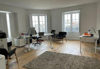 Location bureau Bordeaux (33000) - 70 m²