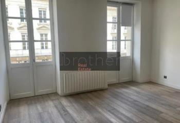 Location bureau Bordeaux (33000) - 176 m² à Bordeaux - 33000