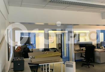 Location bureau Bordeaux (33300) - 150 m² à Bordeaux - 33000