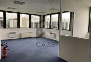 Location bureau Bordeaux (33000) - 294 m²