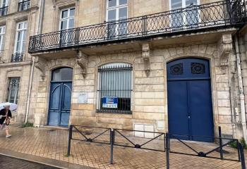 Location bureau Bordeaux (33000) - 342 m²