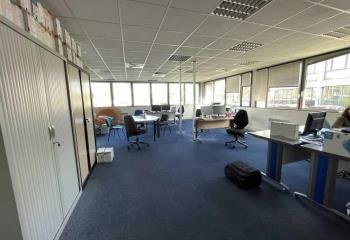 Location bureau Bordeaux (33300) - 593 m²