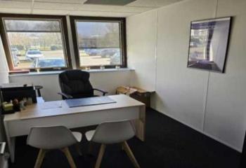 Location bureau Bruges (33520) - 76 m²