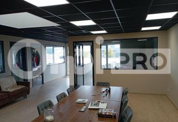 Location bureau Cernay-lès-Reims (51420) - 150 m² à Cernay-lès-Reims - 51420