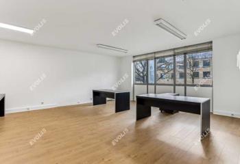 Location bureaux 80 m² non divisibles à Champs-sur-Marne - 77420