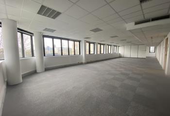 Location bureau Charenton-le-Pont (94220) - 303 m²