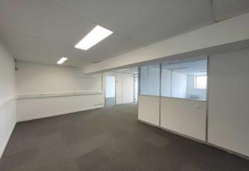 Location bureaux 348 m² divisibles à partir de 82 m² à Corbeil-Essonnes - 91100