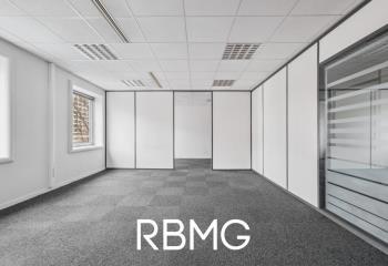 Location bureau Courbevoie (92400) - 1576 m²